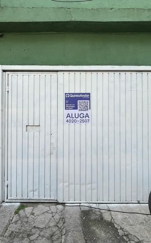 Casa para alugar com 45m², 1 quarto e sem vaga Casa para alugar com 45m², 1 quarto e sem vagaFachada + Placa