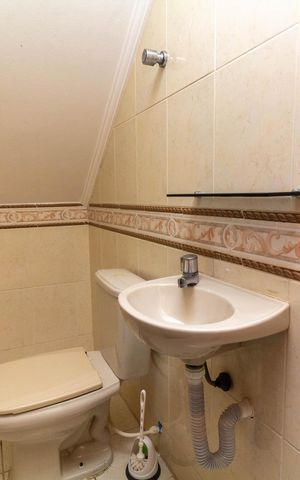 Casa de condomínio para alugar com 150m², 3 quartos e 2 vagas Casa de condomínio para alugar com 150m², 3 quartos e 2 vagasLavabo