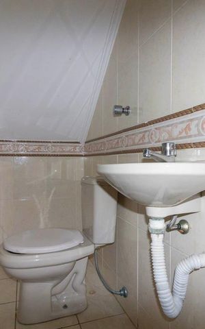 Casa de condomínio para alugar com 150m², 3 quartos e 2 vagas Casa de condomínio para alugar com 150m², 3 quartos e 2 vagasLavabo
