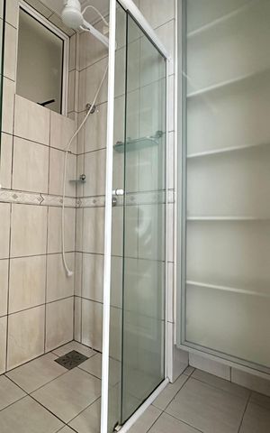 Apartamento para alugar com 74m², 2 quartos e 1 vaga Apartamento para alugar com 74m², 2 quartos e 1 vagaBanheiro