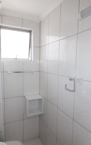 Apartamento para alugar com 52m², 2 quartos e sem vagaBanheiro
