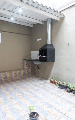Casa para alugar com 100m², 2 quartos e 1 vaga Casa para alugar com 100m², 2 quartos e 1 vagaQuintal