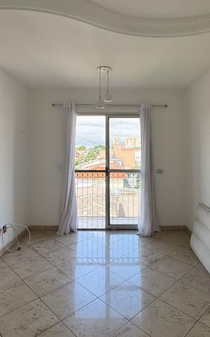 Apartamento à venda com 50m², 2 quartos e 1 vaga Apartamento à venda com 50m², 2 quartos e 1 vagaSala