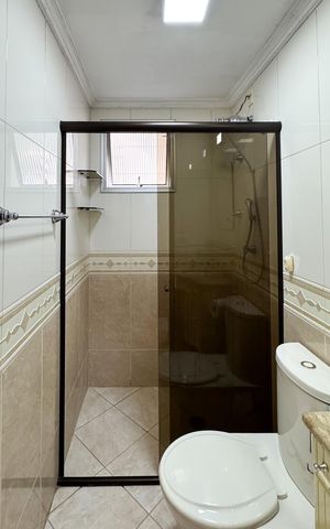Apartamento à venda com 50m², 2 quartos e 1 vaga Apartamento à venda com 50m², 2 quartos e 1 vagaBanheiro Social