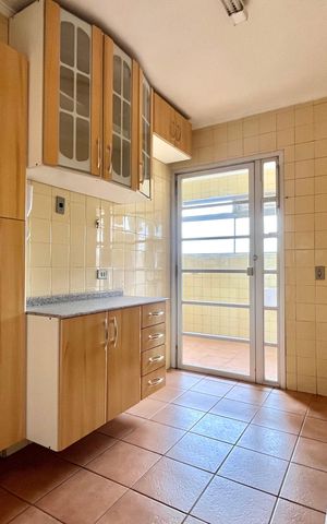 Apartamento para alugar com 95m², 3 quartos e 2 vagas Apartamento para alugar com 95m², 3 quartos e 2 vagasCozinha