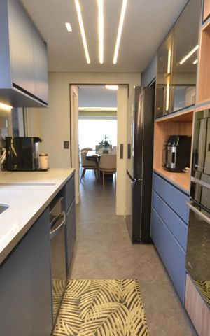 Apartamento à venda com 134m², 3 quartos e 2 vagasCozinha
