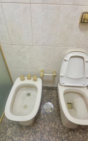 Apartamento para alugar com 478m², 7 quartos e 6 vagasBanheiro da Suíte 1