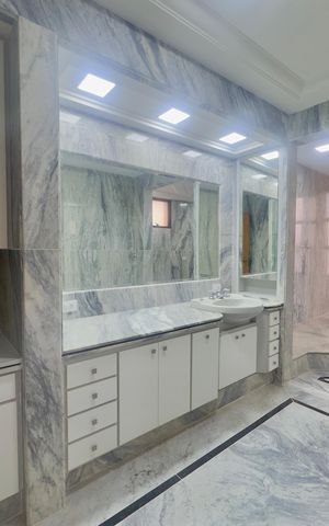 Apartamento para alugar com 478m², 7 quartos e 6 vagasBanheiro da Suíte 3