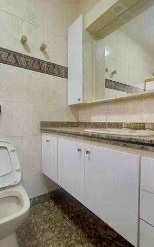 Apartamento para alugar com 478m², 7 quartos e 6 vagasBanheiro da Suíte 1
