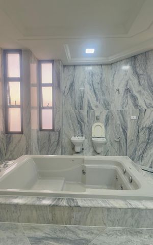 Apartamento para alugar com 478m², 7 quartos e 6 vagasBanheiro da Suíte 3