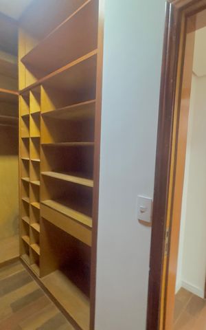 Apartamento para alugar com 478m², 7 quartos e 6 vagasCloset quarto 4