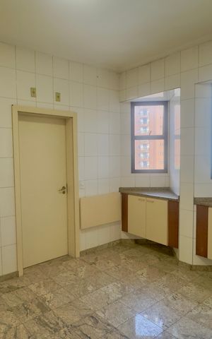 Apartamento para alugar com 478m², 7 quartos e 6 vagas