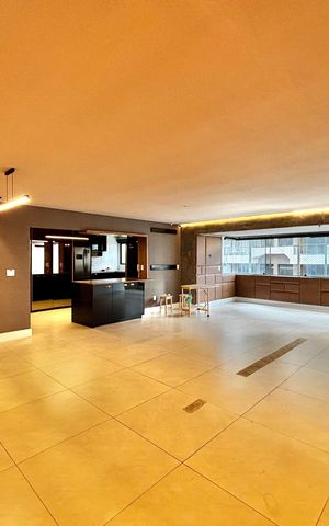 Apartamento para alugar com 180m², 3 quartos e 3 vagas Apartamento para alugar com 180m², 3 quartos e 3 vagasSala