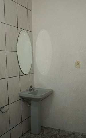 Casa para alugar com 100m², 1 quarto e sem vagaBanheiro