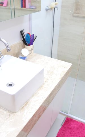 Casa de condomínio à venda com 170m², 3 quartos e 2 vagasBanheiro 4
