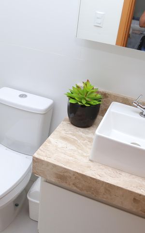 Casa de condomínio à venda com 170m², 3 quartos e 2 vagasBanheiro