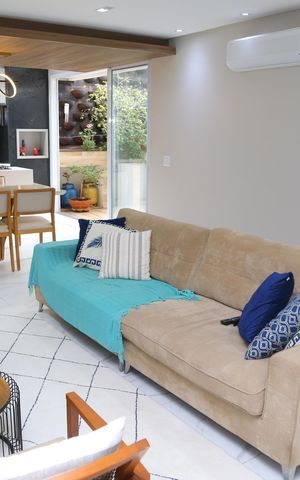 Casa de condomínio à venda com 170m², 3 quartos e 2 vagasSala