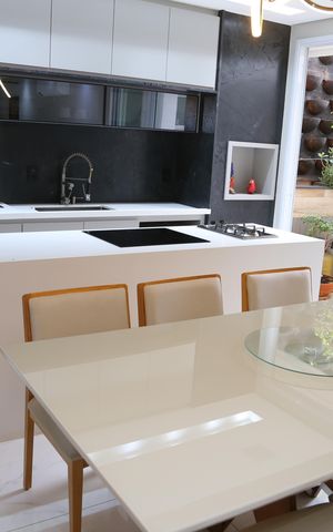 Casa de condomínio à venda com 170m², 3 quartos e 2 vagasSala