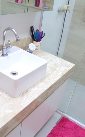 Casa de condomínio à venda com 170m², 3 quartos e 2 vagasBanheiro 4
