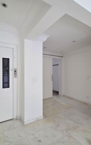 Apartamento para alugar com 150m², 4 quartos e 2 vagas Apartamento para alugar com 150m², 4 quartos e 2 vagasSala