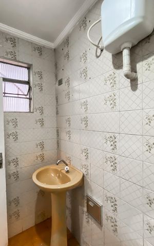 Casa para alugar com 125m², 3 quartos e 1 vaga Casa para alugar com 125m², 3 quartos e 1 vagaBanheiro de serviço
