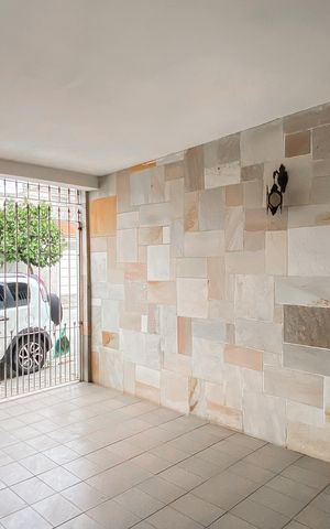 Casa para alugar com 125m², 3 quartos e 1 vaga Casa para alugar com 125m², 3 quartos e 1 vagaGaragem