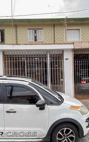 Casa para alugar com 125m², 3 quartos e 1 vaga Casa para alugar com 125m², 3 quartos e 1 vagaFachada