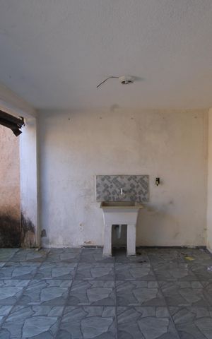 Casa à venda com 150m², 3 quartos e 1 vagaÁrea de Serviço