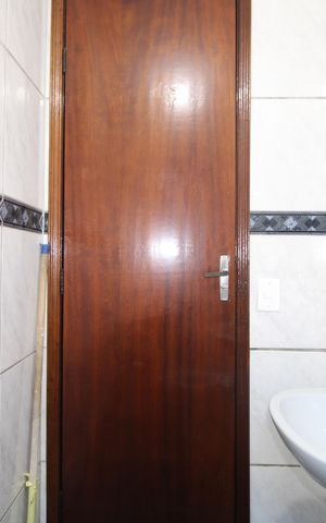 Casa à venda com 150m², 3 quartos e 1 vagaBanheiro 2