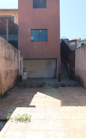 Casa à venda com 150m², 3 quartos e 1 vagaQuintal