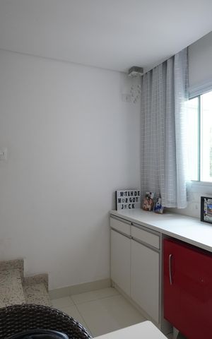 Apartamento para alugar com 110m², 2 quartos e 2 vagasCozinha