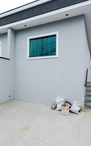 Casa à venda com 64m², 2 quartos e 2 vagasGaragem