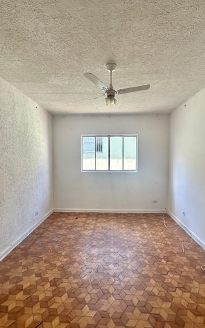 Casa para alugar com 100m², 2 quartos e sem vaga Casa para alugar com 100m², 2 quartos e sem vagaSala