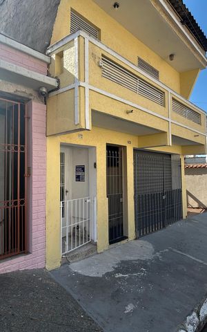Casa para alugar com 100m², 2 quartos e sem vaga