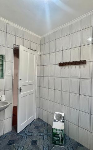 Casa para alugar com 100m², 2 quartos e sem vaga Casa para alugar com 100m², 2 quartos e sem vagaBanheiro