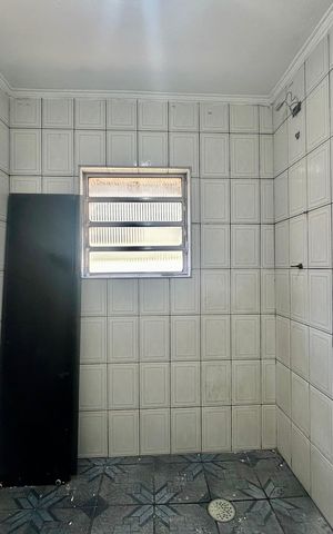 Casa para alugar com 100m², 2 quartos e sem vaga Casa para alugar com 100m², 2 quartos e sem vagaBanheiro