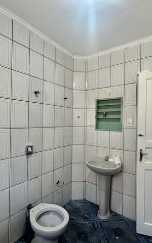 Casa para alugar com 100m², 2 quartos e sem vaga Casa para alugar com 100m², 2 quartos e sem vagaBanheiro