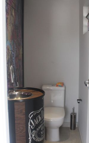 Apartamento à venda com 140m², 2 quartos e 2 vagasLavabo