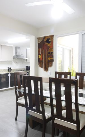 Casa para alugar com 117m², 5 quartos e 3 vagasCozinha