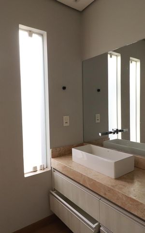 Casa para alugar com 190m², 3 quartos e 2 vagasBanheiro suite 2