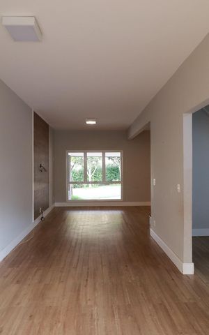 Casa para alugar com 190m², 3 quartos e 2 vagasSala