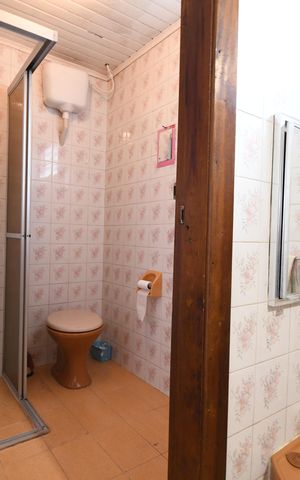 Casa para alugar com 203m², 4 quartos e 6 vagasBanheiro de serviço