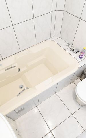 Casa para alugar com 203m², 4 quartos e 6 vagasBanheiro
