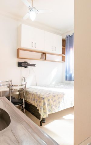 Studio para alugar com 25m², 1 quarto e sem vaga Studio para alugar com 25m², 1 quarto e sem vagaQuarto/Cozinha