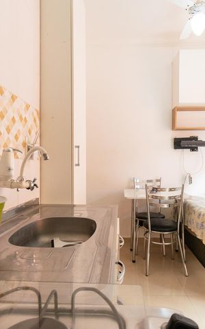 Studio para alugar com 25m², 1 quarto e sem vaga Studio para alugar com 25m², 1 quarto e sem vagaQuarto/Cozinha