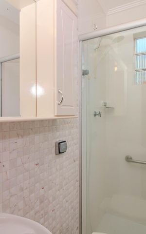 Apartamento para alugar com 46m², 1 quarto e sem vaga Apartamento para alugar com 46m², 1 quarto e sem vagaBanheiro