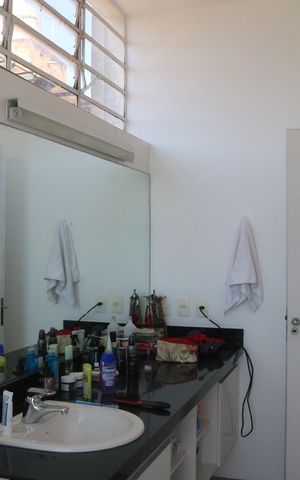 Casa à venda com 450m², 6 quartos e 1 vagaBanheiro 3