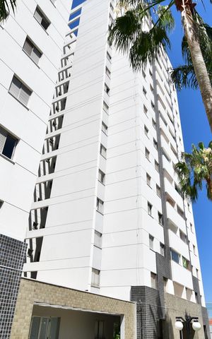 Apartamento para alugar com 83m², 3 quartos e 1 vagaFachada do bloco