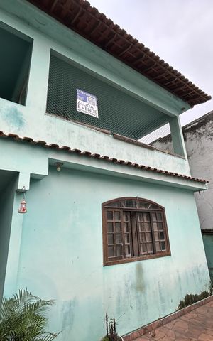 Casa à venda com 50m², 3 quartos e 2 vagasFachada + placa