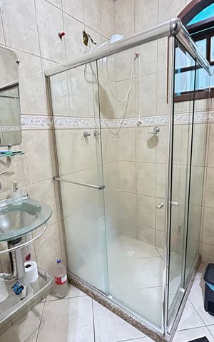 Casa à venda com 50m², 3 quartos e 2 vagasBanheiro Social